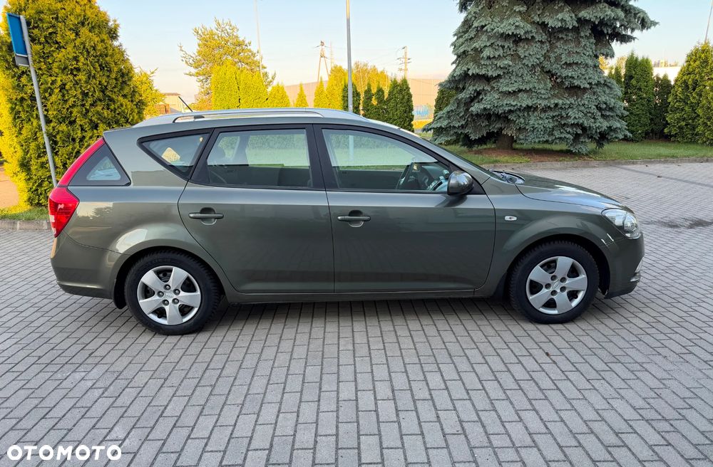 Kia Ceed 1.4 Comfort - 11