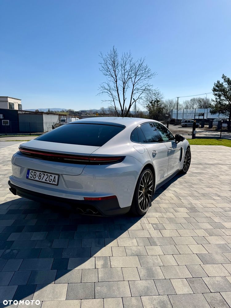 Porsche Panamera 4 E-Hybrid PHEV - 4