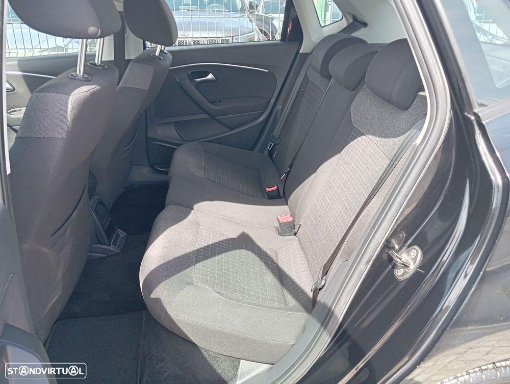 VW Polo 1.0 Confortline - 14