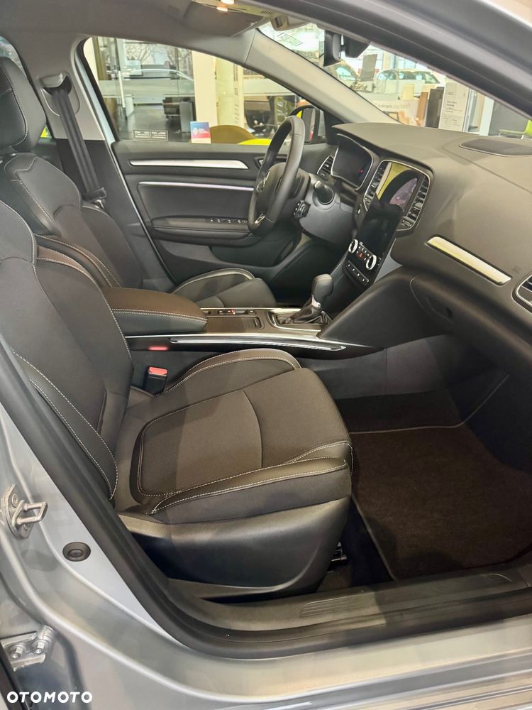 Renault Megane 1.3 TCe FAP Techno EDC - 8