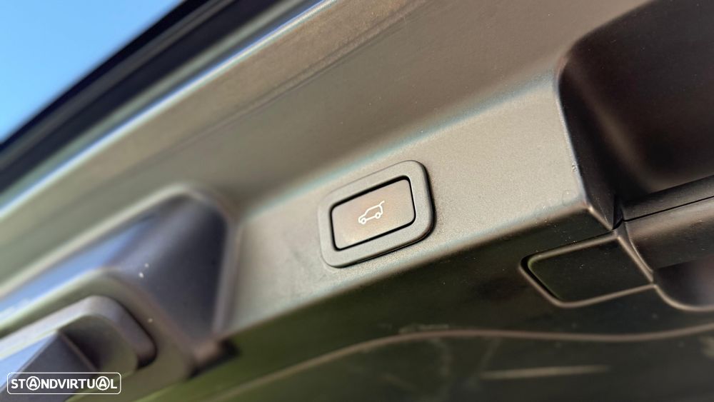 Jaguar F-Pace 2.0 i4D R-Sport Aut. - 24