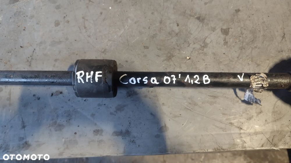 PÓŁOŚ PRAWA PRZÓD OPEL CORSA D  1.2 B - 3