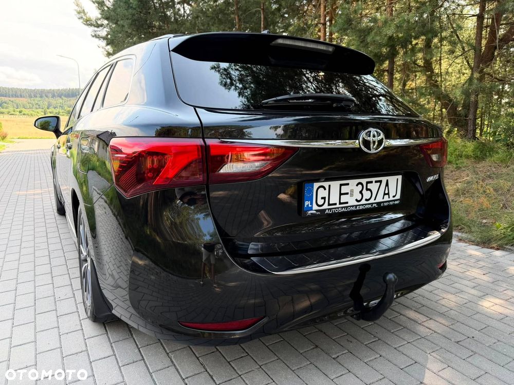 Toyota Avensis 1.8 Premium MS - 15