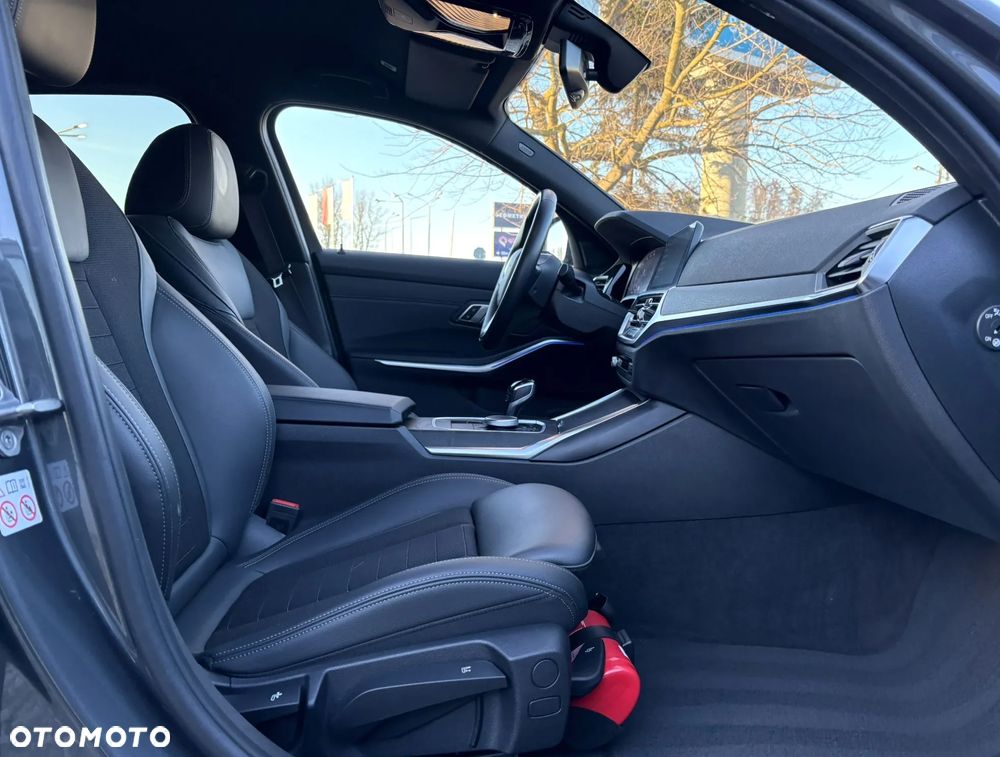 BMW Seria 3 320d xDrive Advantage sport - 27