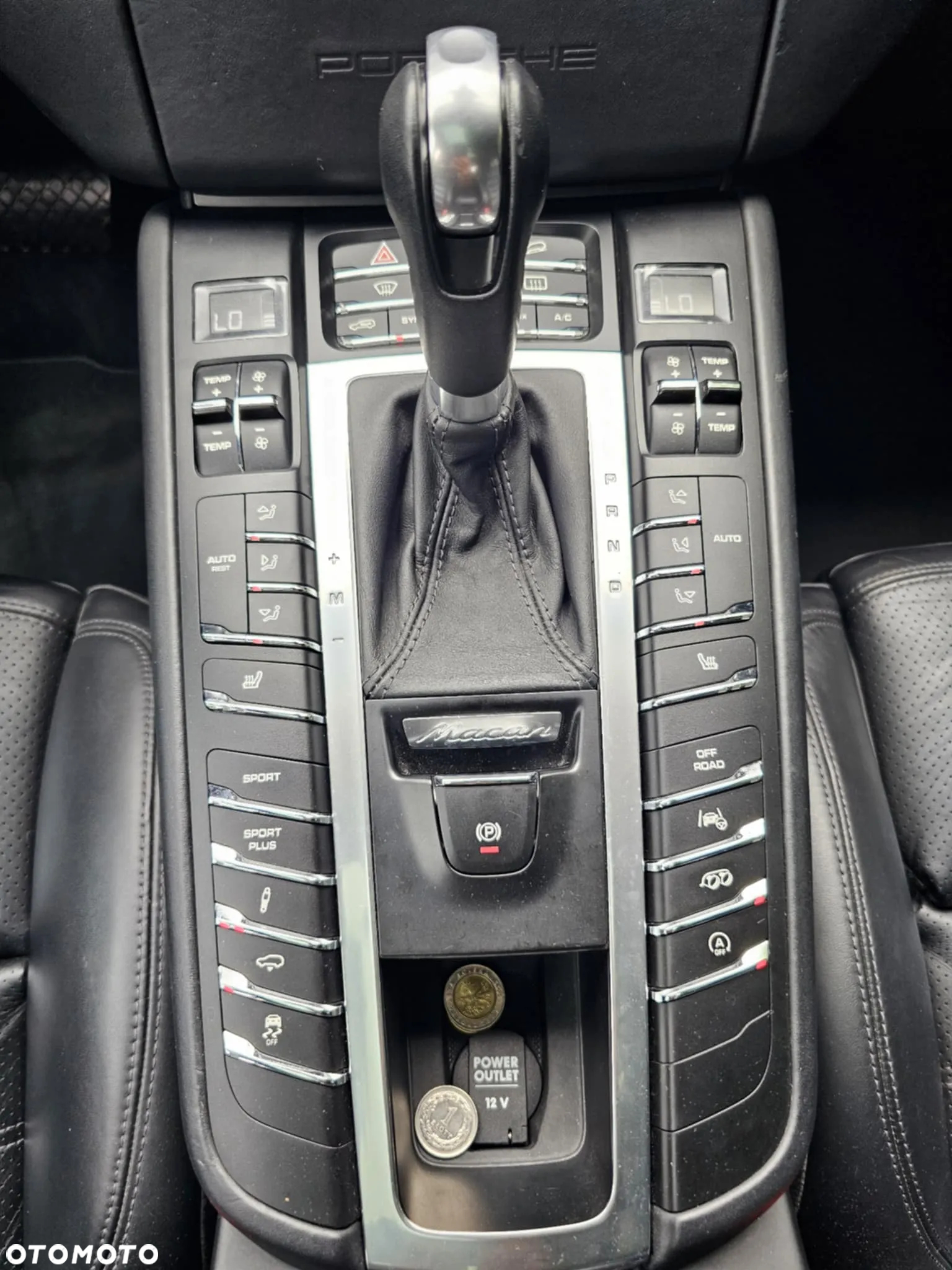 Porsche Macan Turbo PDK - 22