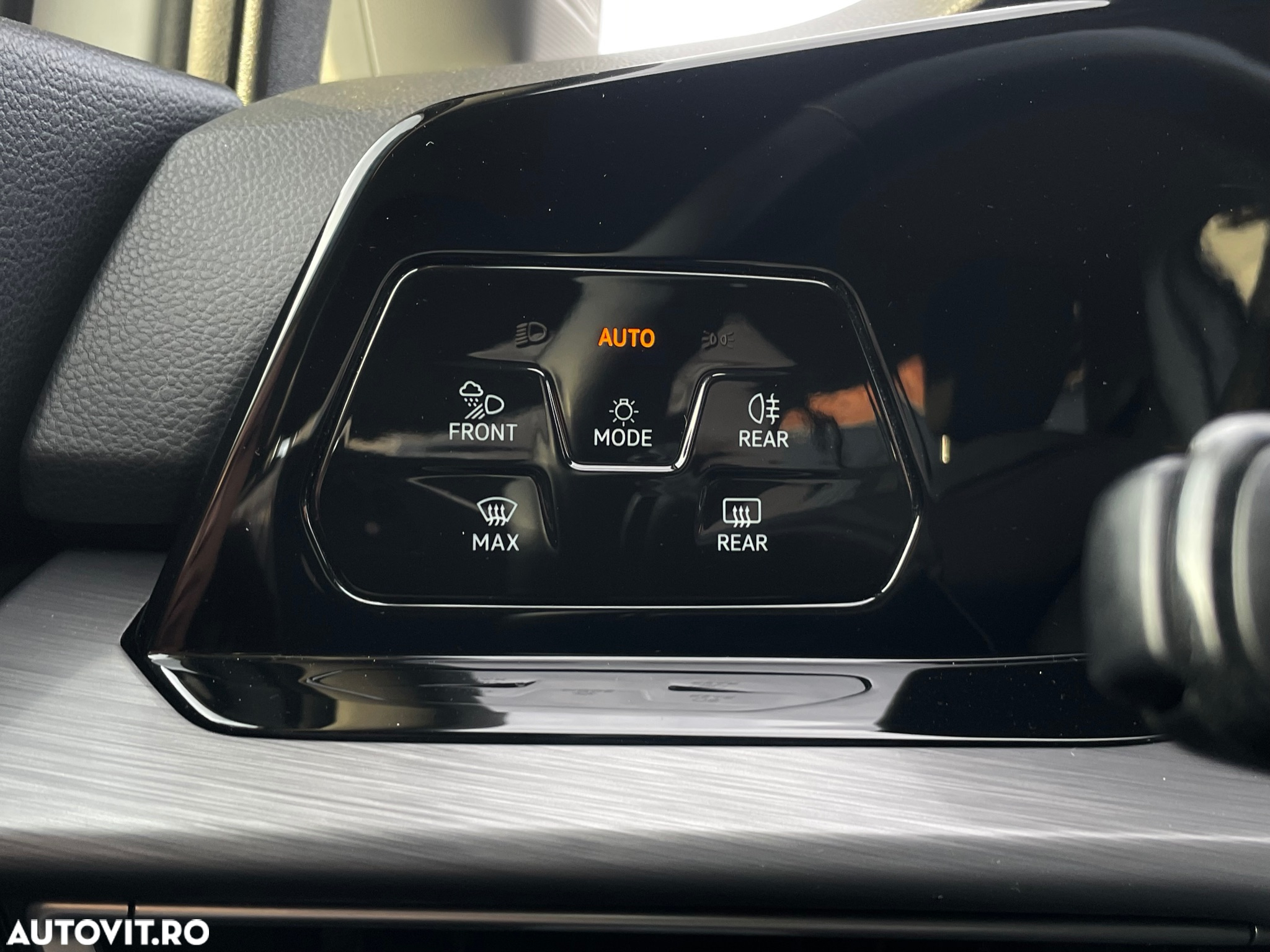 Volkswagen Golf 2.0 TDI DSG Style - 21