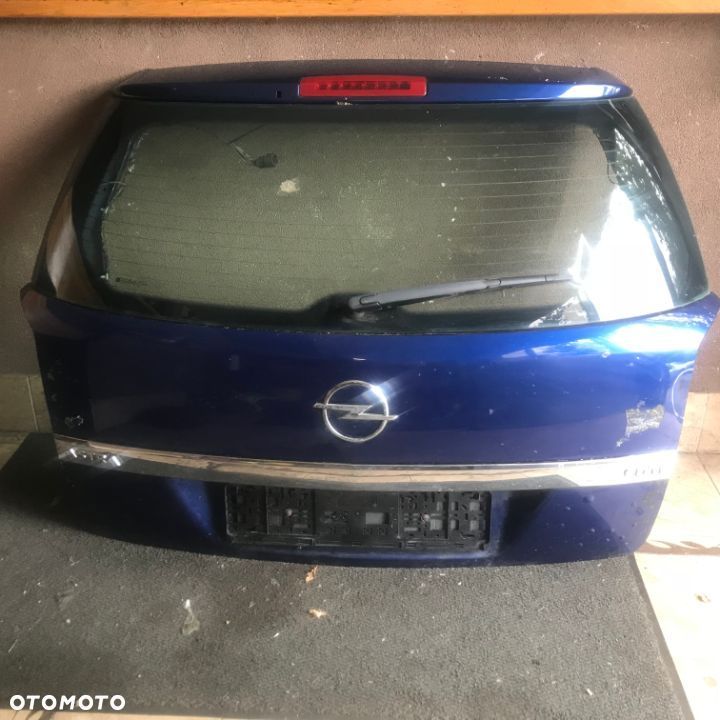 Klapa tylna Opel Astra III kombi