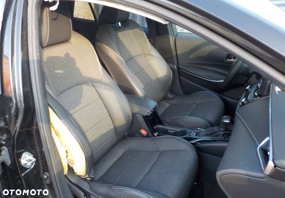 Toyota Corolla - 20