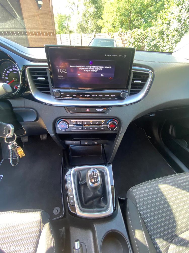 Kia Ceed 1.6 CRDi (48V Mild-Hybrid) Vision - 20