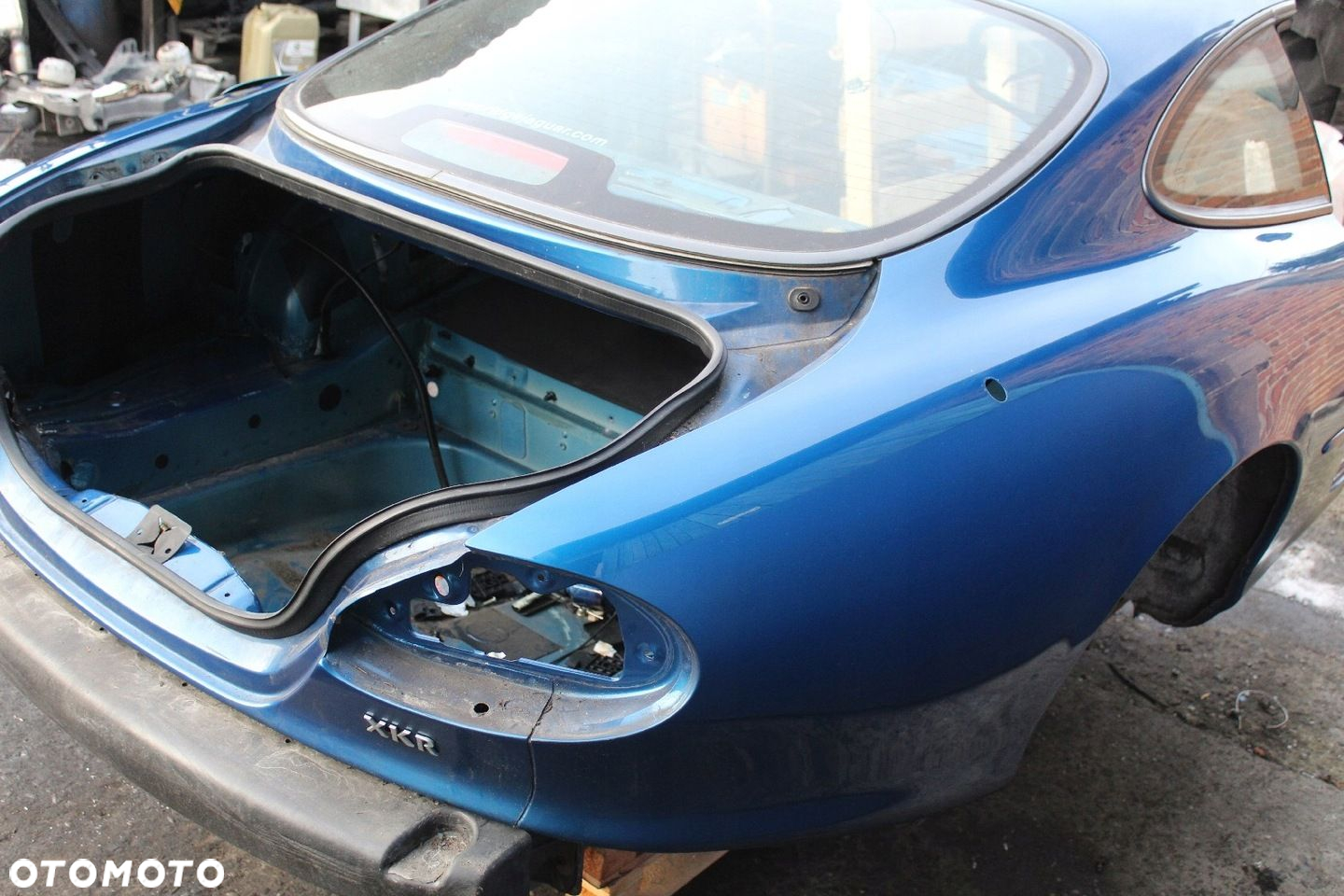 Tył karoserii ćwiartka błotnik pas tylny Jaguar XKR XK8 XK X100 1998r - 9