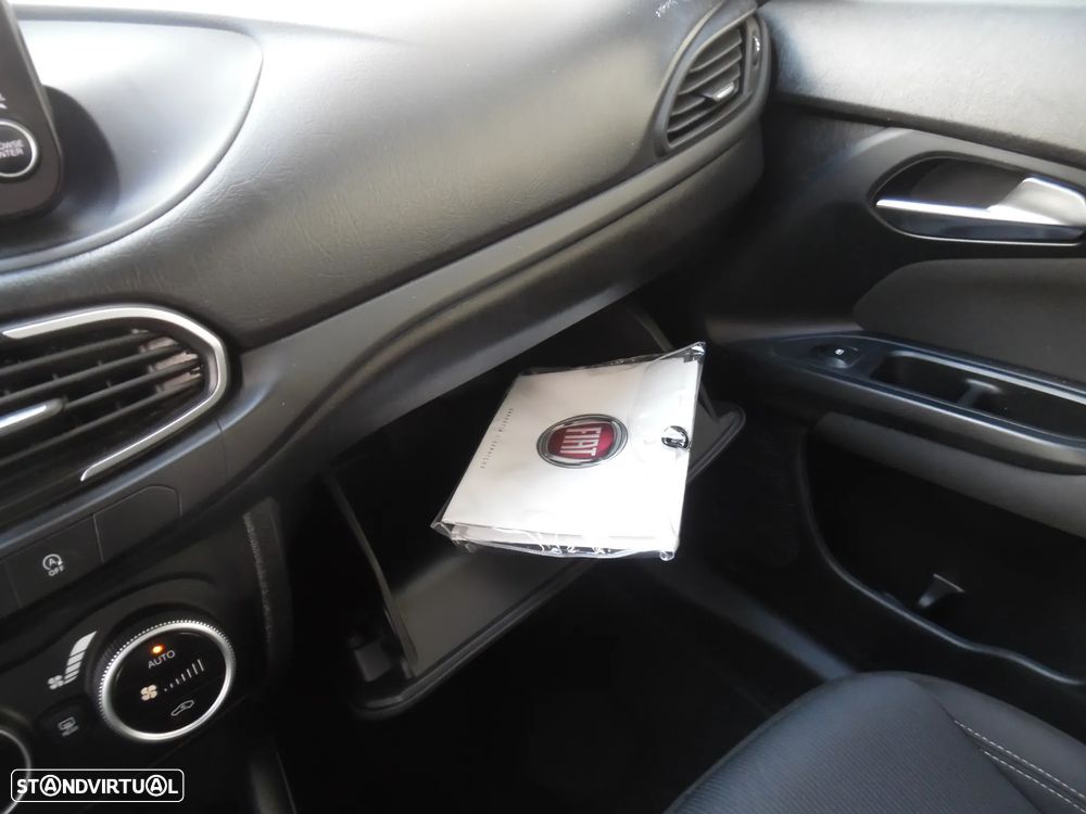 Fiat Tipo Station Wagon 1.0 GSE T3 City Life - 20