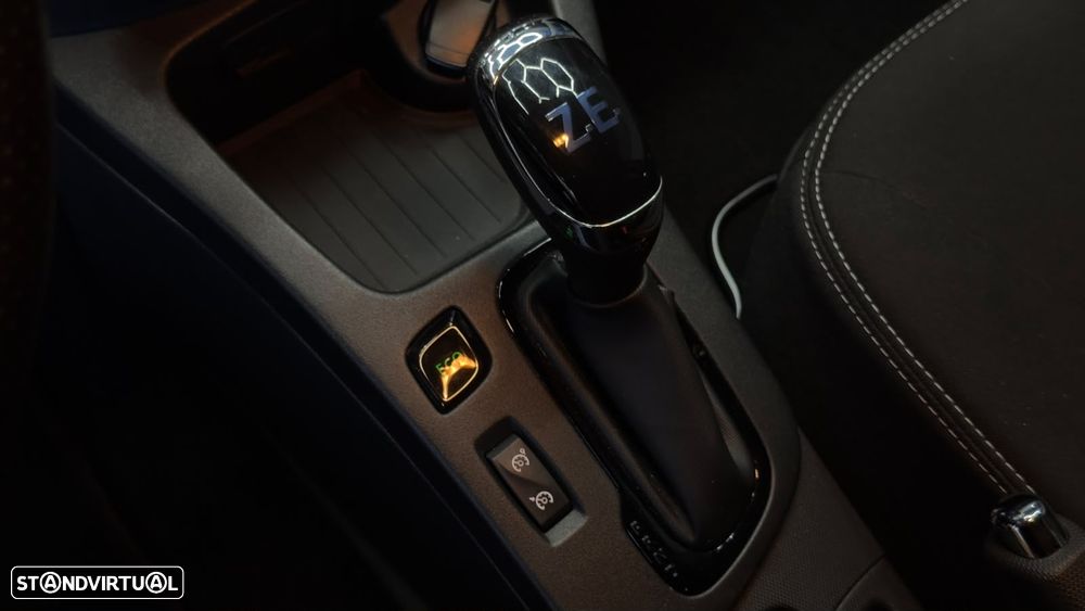 Renault Zoe (c/ Bateria) EV 40 110hp Equilibre - 29