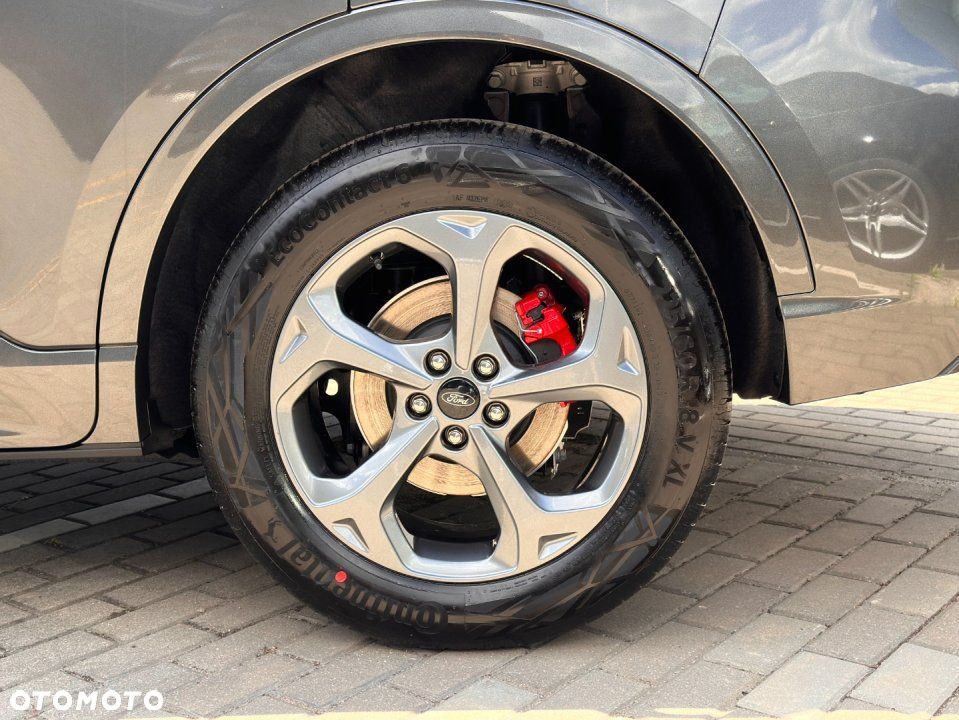 Ford Kuga - 9
