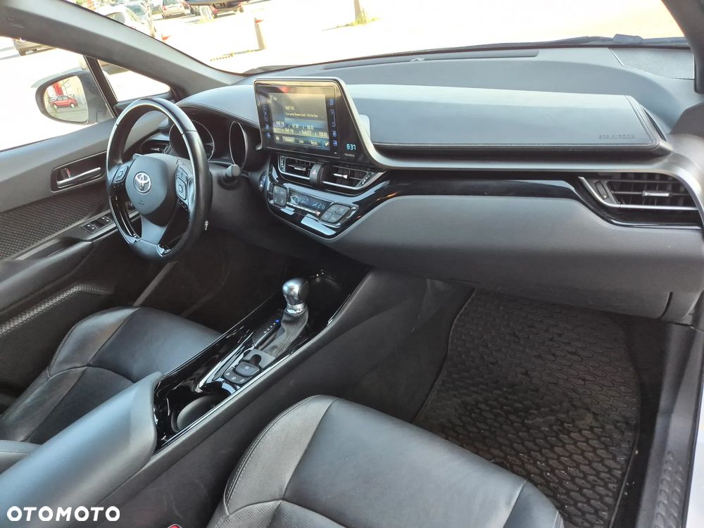 Toyota C-HR - 21
