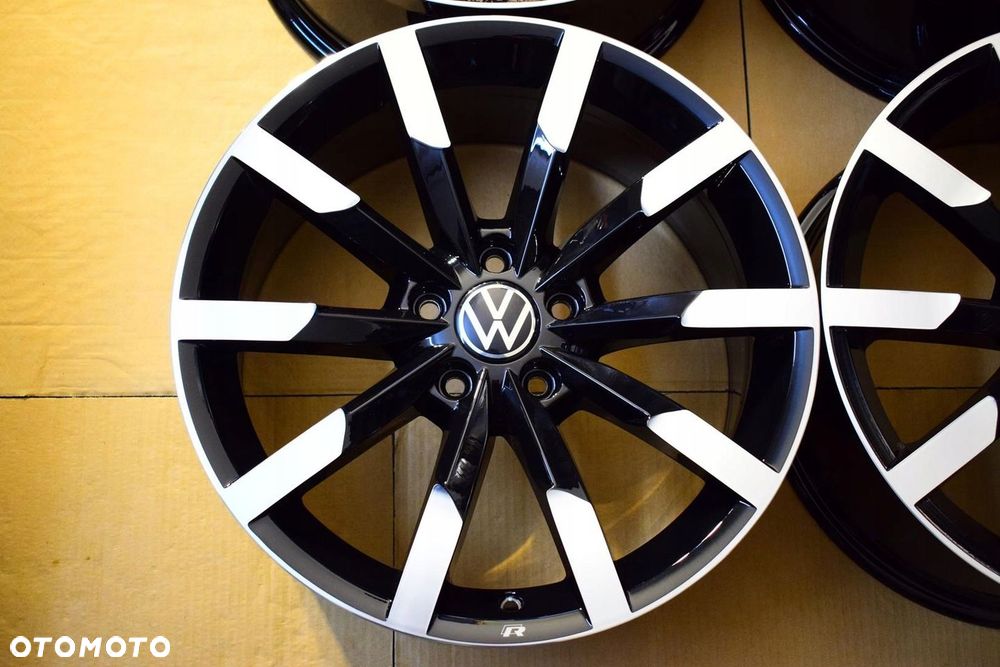 VW 18 R-Line Passat B8 B9 Arteon Golf 7 8 Touran 3G0 Oryginał Jak Nowe - 2