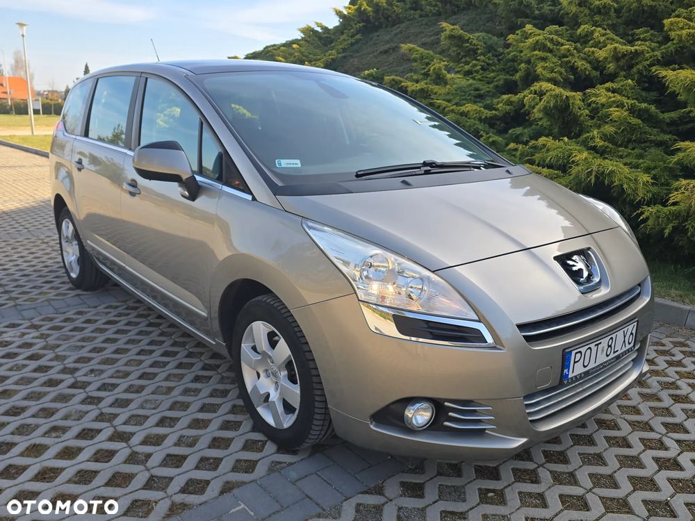 Peugeot 5008 - 1