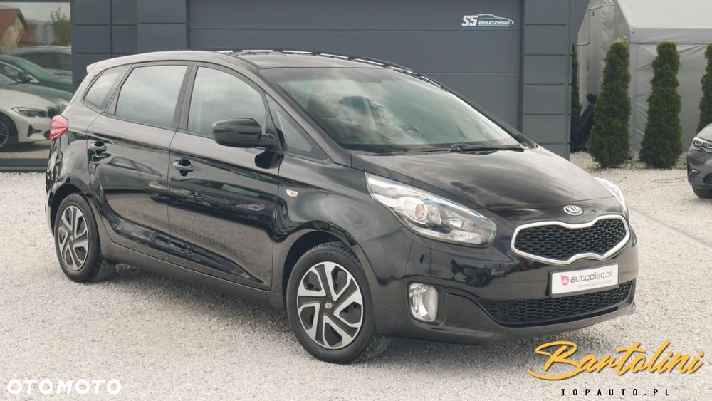 Kia Carens - 1