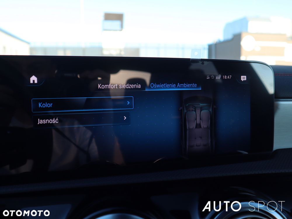Mercedes-Benz CLA 250 4-Matic AMG Line 7G-DCT - 31