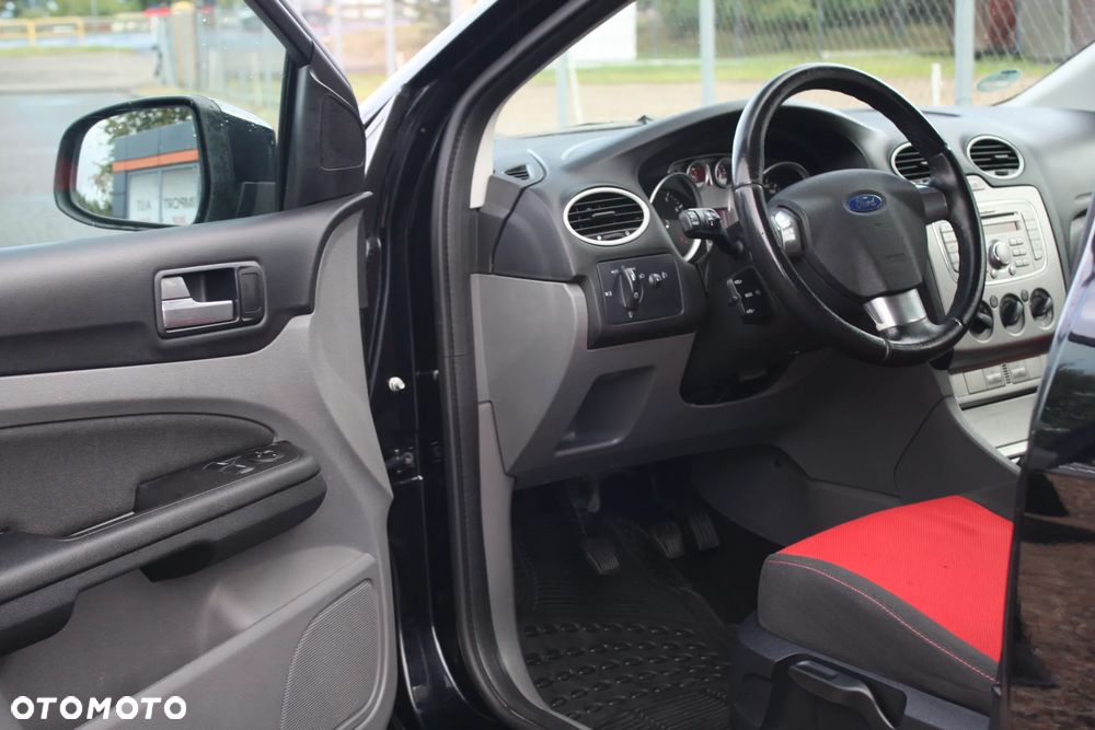 Ford Focus 1.6 Ti-VCT Sport - 15