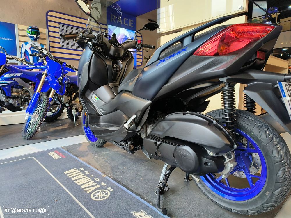 Yamaha X-Max - 7
