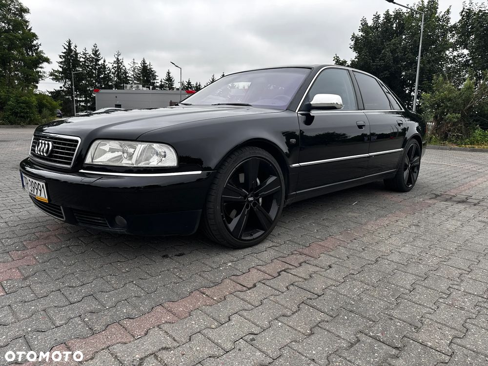 Audi A8 - 1