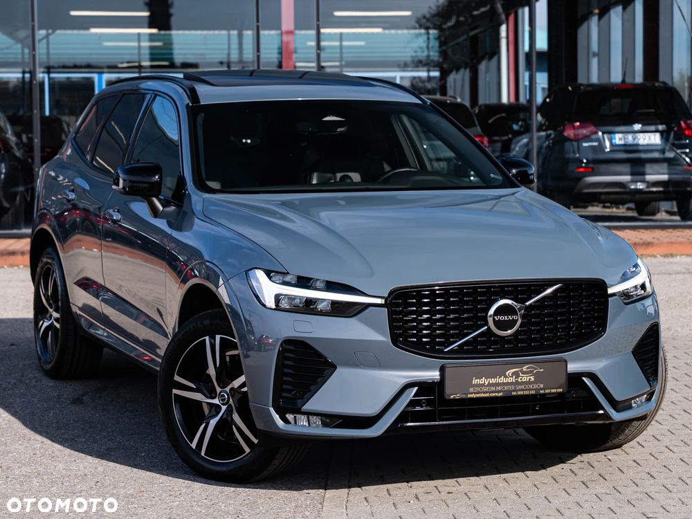 Volvo XC 60 B4 D Plus Dark - 4