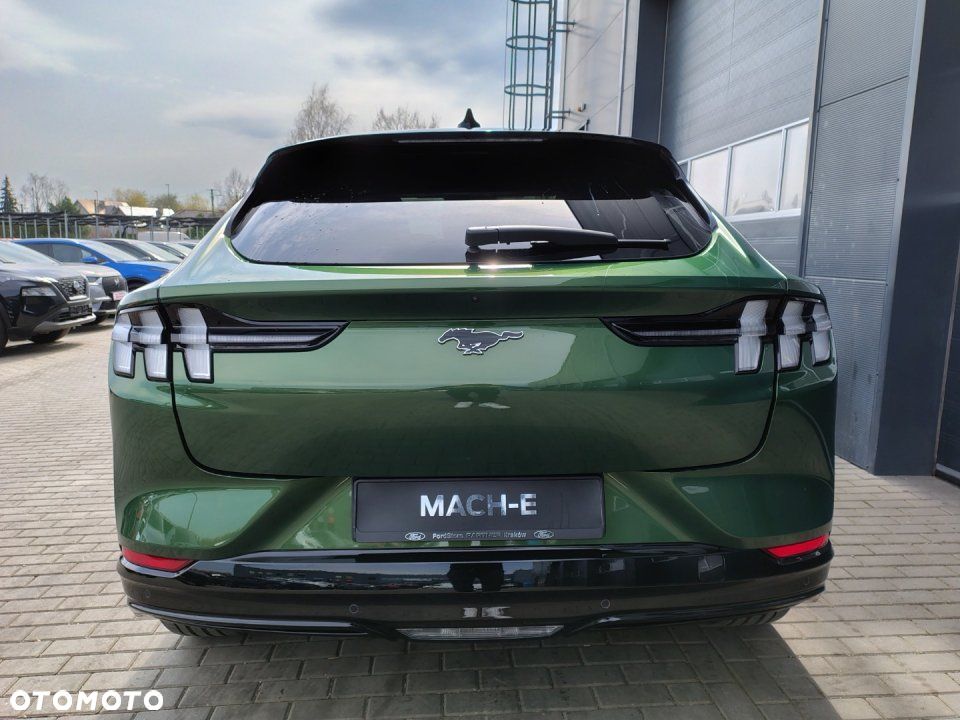 Ford Mustang Mach-E - 7