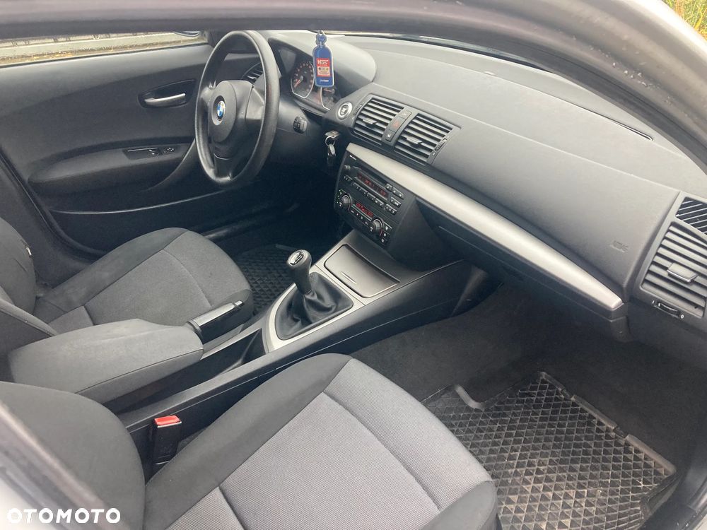 BMW Seria 1 118i - 7