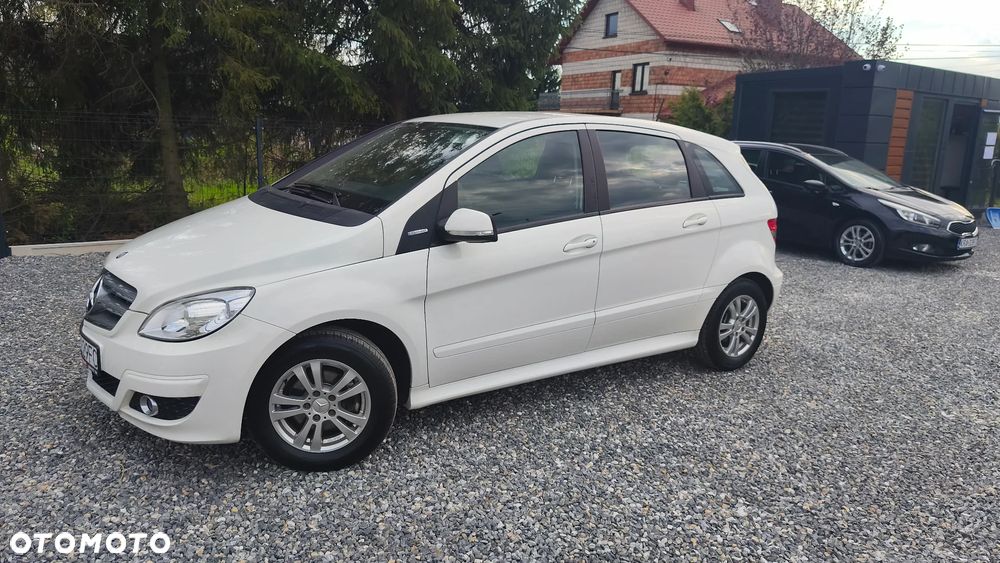Mercedes-Benz Klasa B 180 BlueEFFICIENCY - 3