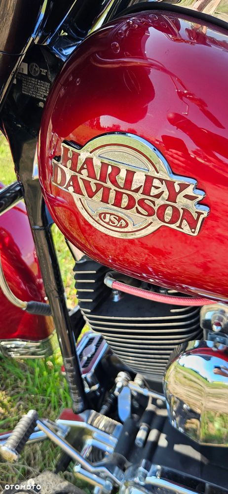 Harley-Davidson Touring Street Glide - 19