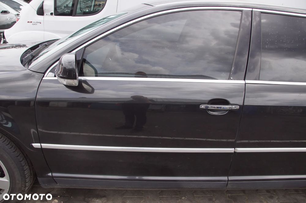 Auto na części 692106889 Volkswagen Phaeton 5.0 tdi Long Ajs skrzynia hdq lakier lr9v zaciski zderzak przedni maska błotnik lampa felgi amortyzator kompresor szyba drzwi ćwiartka - 8