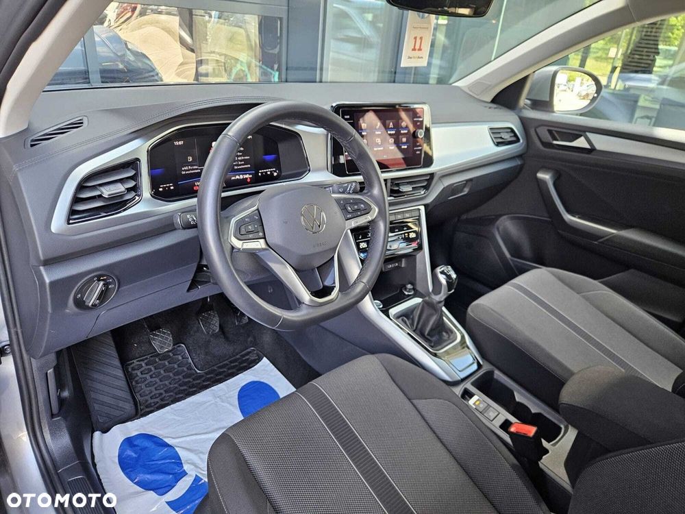 Volkswagen T-Roc - 13