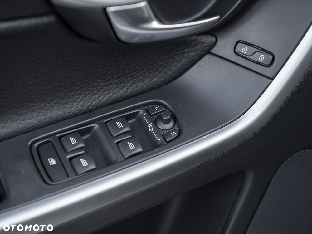 Volvo XC 60 - 21