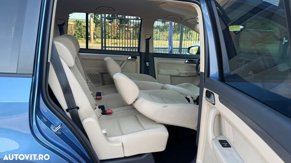 Volkswagen Touran 1.4 TSI DSG STYLE - 18