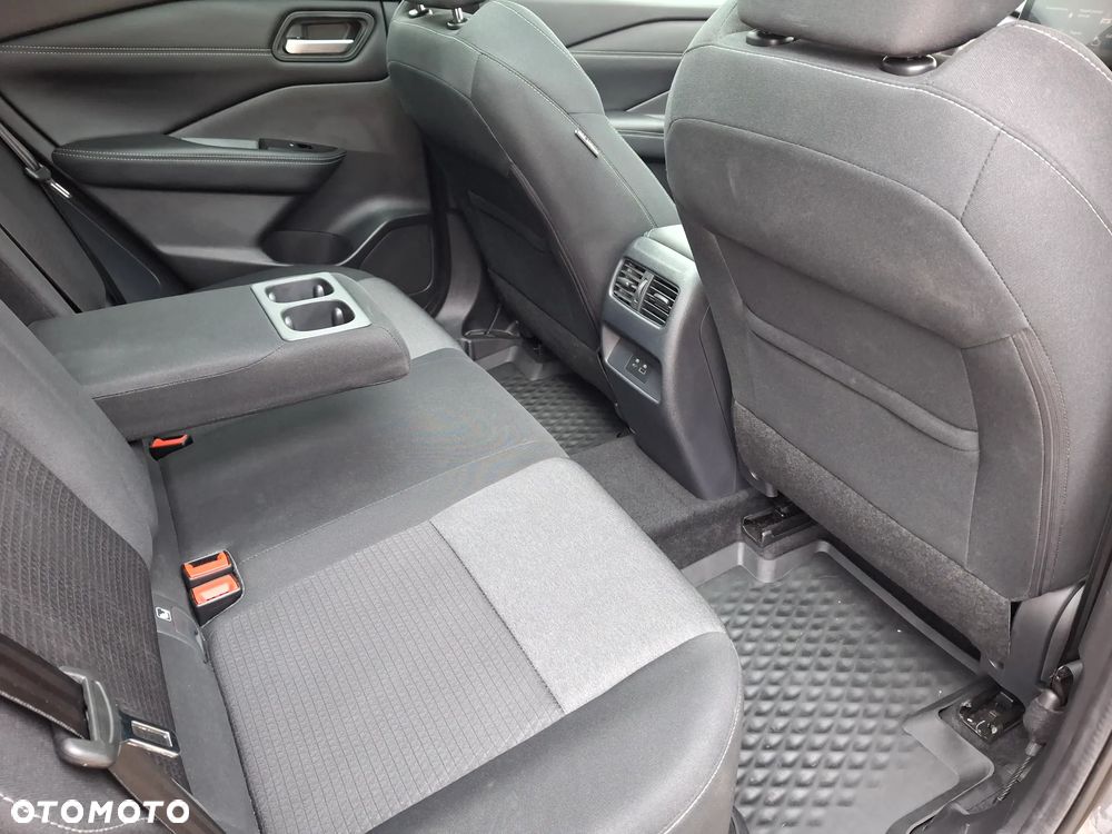 Nissan Qashqai 1.3 DIG-T MHEV N-Connecta - 33