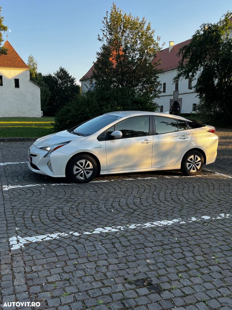 Toyota Prius - 2