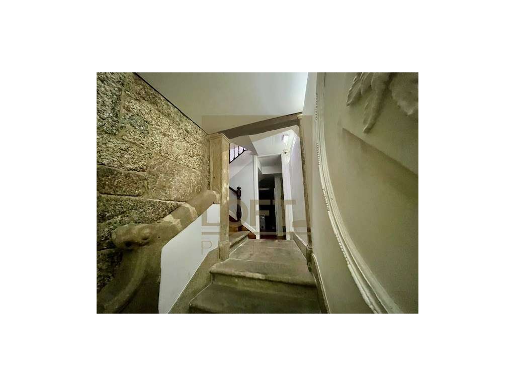 Apartamento T1 Mobilado e Equipado no Centro de Guimarães - Grande imagem: 3/19