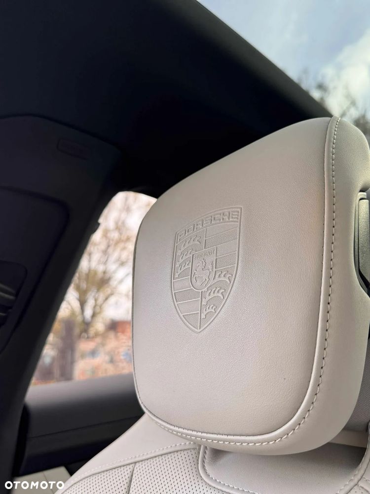 Porsche Taycan 4S Performance Plus - 10