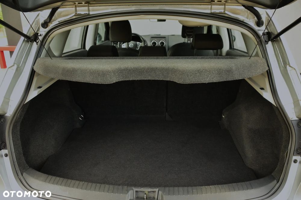 Nissan Qashqai - 10