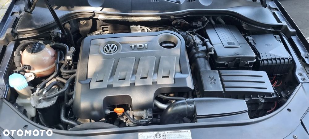 Volkswagen Passat 2.0 TDI Comfortline - 4