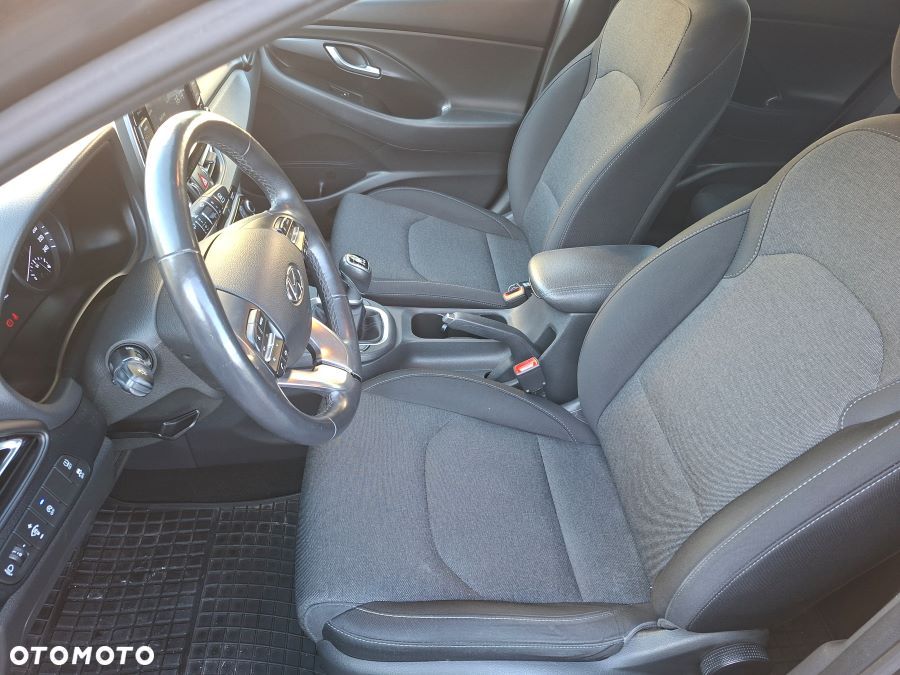 Hyundai i30 1.5 DPI Comfort - 14