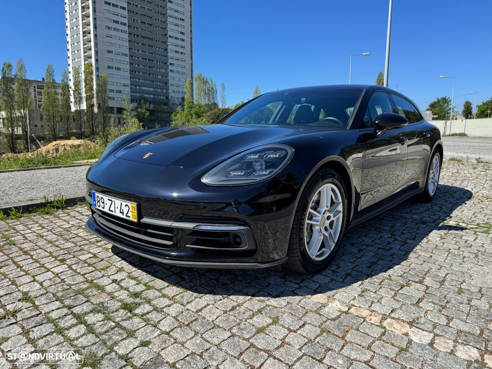 Porsche Panamera 4 E-Hybrid - 1