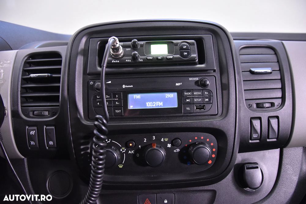 Renault Trafic - 18