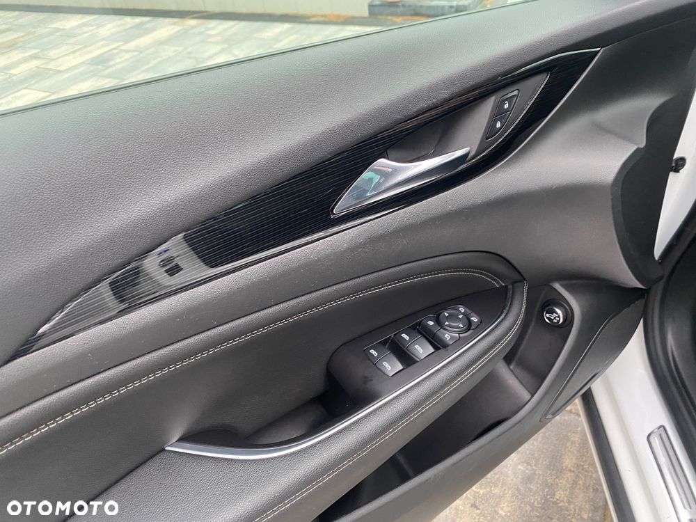 Opel Insignia 2.0 CDTI automatik Innovation - 17