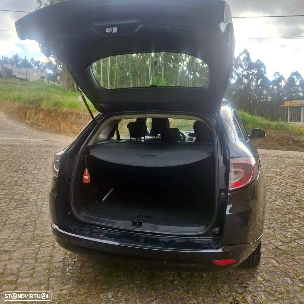 Renault Mégane Sport Tourer 1.5 dCi Dynamique CO2 Champion - 4