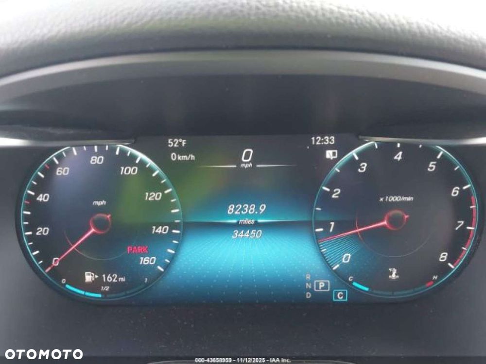 Mercedes-Benz GLC - 11