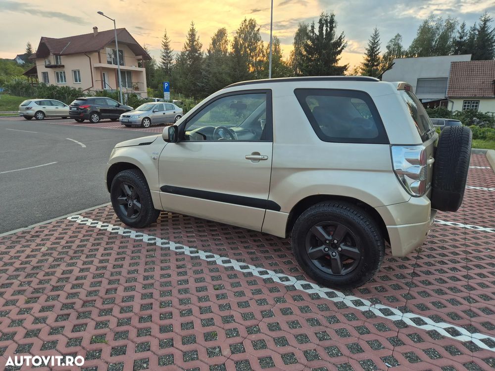 Suzuki Grand Vitara 1.9 DDIS JX - 3