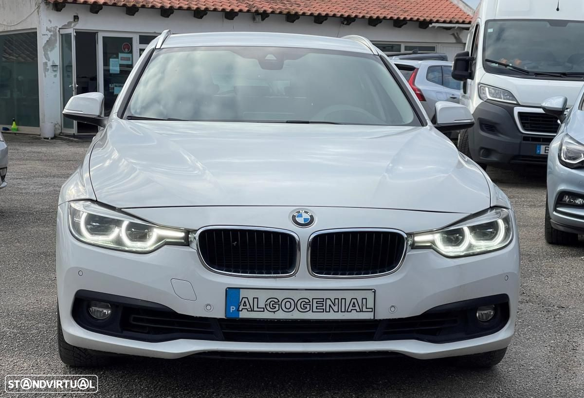 BMW 318 i Touring Aut. Edition Luxury Line Purity - 4