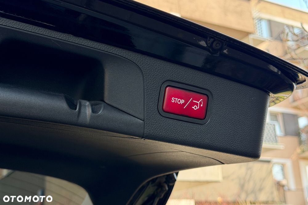 Mercedes-Benz GLC - 25