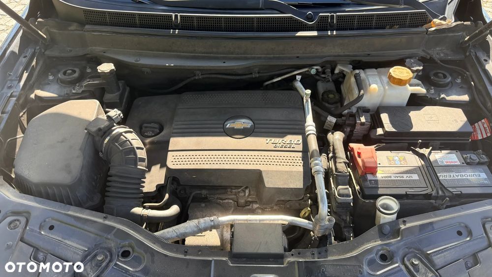 Chevrolet Captiva 2.2 d LTZ - 33